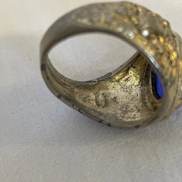 Uncas Size 9 High School Ring Blue Stone Side Crests Generic no yr or school - Picture 7 of 9